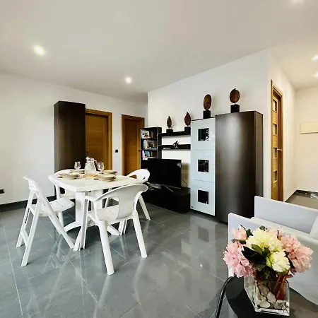 Apartment Paradis Costabravasi *
